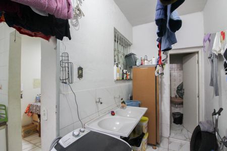 Casa à venda com 68m², 3 quartos e 1 vagaÁrea de Serviço