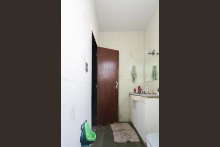 Casa à venda com 68m², 3 quartos e 1 vagaBanheiro 