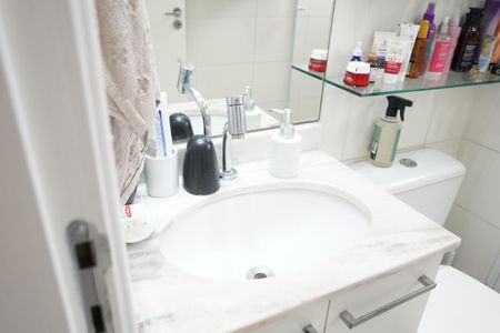 Apartamento à venda com 55m², 2 quartos e 1 vagaBanheiro da Suíte