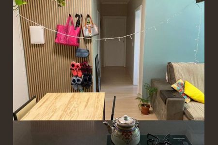 Sala de apartamento à venda com 2 quartos, 56m² em Menino Deus, Porto Alegre