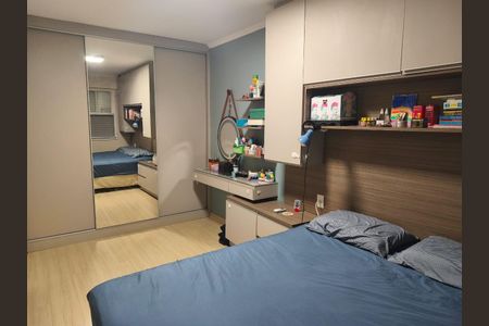 Quarto de apartamento à venda com 2 quartos, 56m² em Menino Deus, Porto Alegre