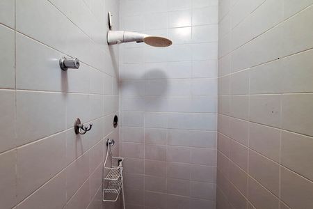 Casa de condomínio à venda com 221m², 3 quartos e 3 vagas Casa de condomínio à venda com 221m², 3 quartos e 3 vagasBanheiro de serviço