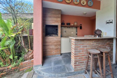 Casa de condomínio à venda com 221m², 3 quartos e 3 vagas Casa de condomínio à venda com 221m², 3 quartos e 3 vagasQuintal