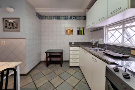 Casa de condomínio à venda com 221m², 3 quartos e 3 vagas Casa de condomínio à venda com 221m², 3 quartos e 3 vagasCozinha