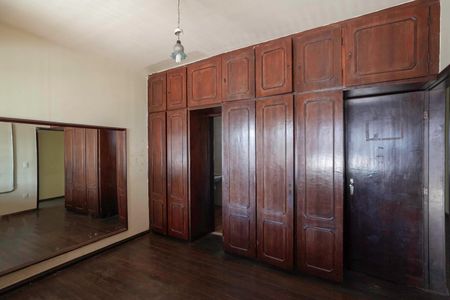 Casa para alugar com 210m², 4 quartos e 2 vagas Casa para alugar com 210m², 4 quartos e 2 vagasSuíte