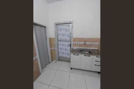 Cozinha de kitnet/studio para alugar com 1 quarto, 25m² em Coelho Neto, Rio de Janeiro
