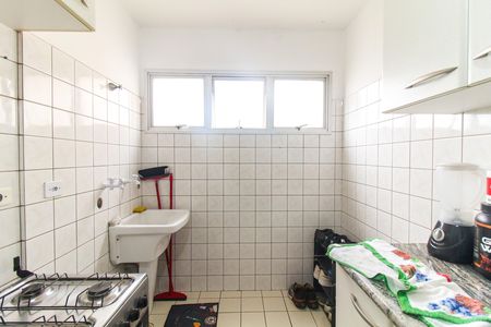 Apartamento para alugar com 53m², 2 quartos e 1 vaga Apartamento para alugar com 53m², 2 quartos e 1 vagaCozinha e Área de Serviço