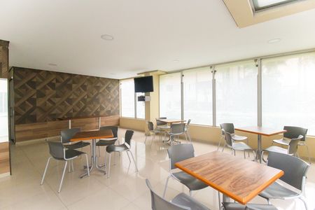 Apartamento para alugar com 53m², 2 quartos e 1 vaga Apartamento para alugar com 53m², 2 quartos e 1 vagaÁrea comum - Salão de festas