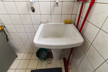 Apartamento para alugar com 53m², 2 quartos e 1 vaga Apartamento para alugar com 53m², 2 quartos e 1 vagaCozinha e Área de Serviço