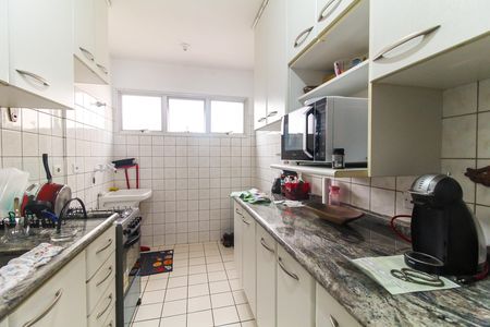 Apartamento para alugar com 53m², 2 quartos e 1 vaga Apartamento para alugar com 53m², 2 quartos e 1 vagaCozinha e Área de Serviço