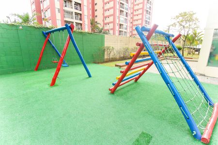 Apartamento para alugar com 53m², 2 quartos e 1 vaga Apartamento para alugar com 53m², 2 quartos e 1 vagaÁrea comum - Playground