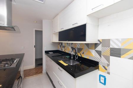Apartamento para alugar com 63m², 2 quartos e 1 vaga Apartamento para alugar com 63m², 2 quartos e 1 vagaCozinha e Área de Serviço