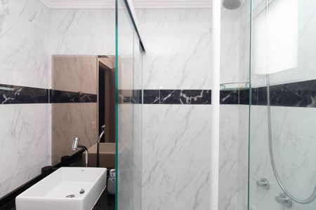 Apartamento para alugar com 63m², 2 quartos e 1 vaga Apartamento para alugar com 63m², 2 quartos e 1 vagaBanheiro da Suíte