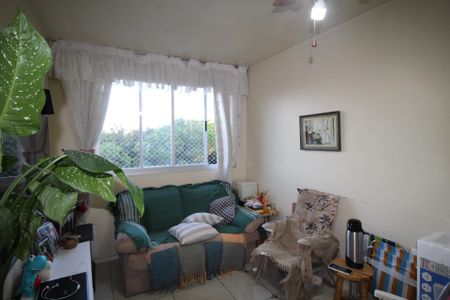 Sala de apartamento à venda com 2 quartos, 50m² em Rubem Berta, Porto Alegre