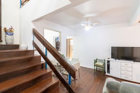 Apartamento à venda com 170m², 2 quartos e 1 vaga Apartamento à venda com 170m², 2 quartos e 1 vagaSala