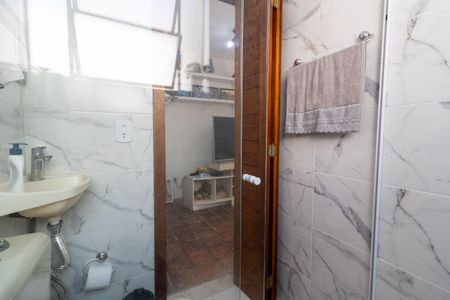Apartamento à venda com 170m², 2 quartos e 1 vaga Apartamento à venda com 170m², 2 quartos e 1 vagaBanheiro 2