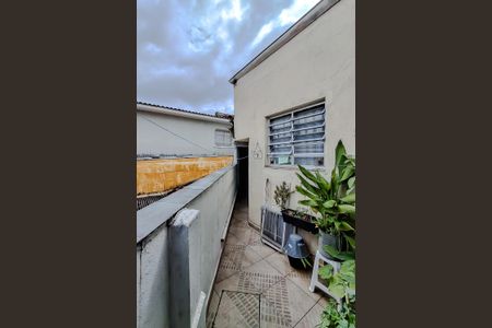 Casa para alugar com 110m², 2 quartos e 2 vagas Casa para alugar com 110m², 2 quartos e 2 vagasÁrea externa