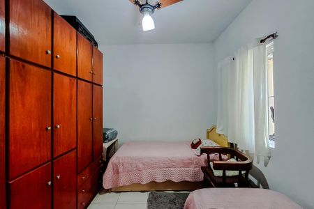 Casa para alugar com 110m², 2 quartos e 2 vagas Casa para alugar com 110m², 2 quartos e 2 vagasQuarto 1