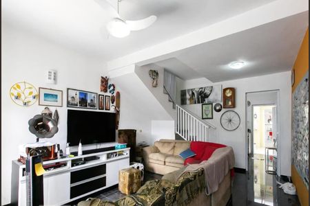 Casa à venda com 2 quartos, 92m² em Vila Carrão, São Paulo