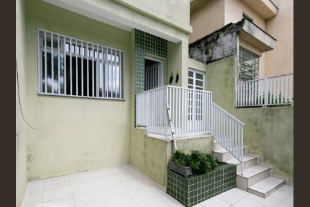 Casa à venda com 2 quartos, 92m² em Vila Carrão, São Paulo