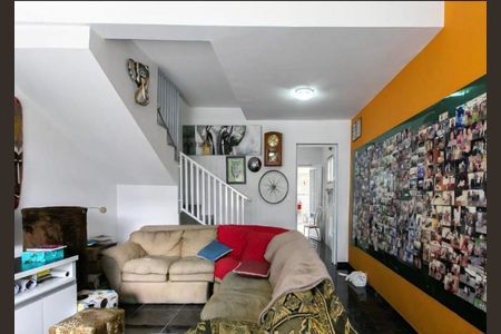 Casa à venda com 2 quartos, 92m² em Vila Carrão, São Paulo