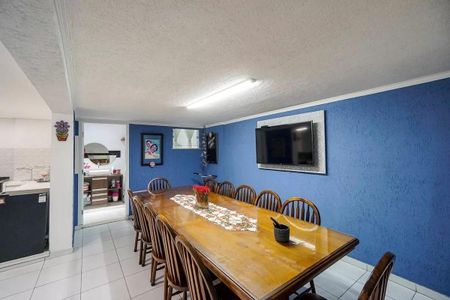 Casa à venda com 3 quartos, 350m² em Vila Carrão, São Paulo