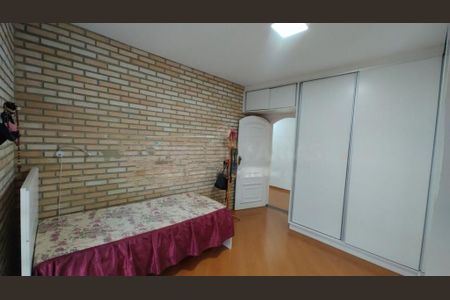 Casa à venda com 3 quartos, 206m² em Interlagos, São Paulo