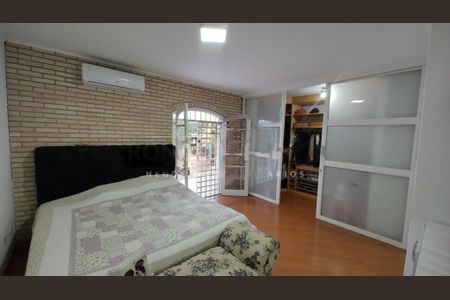 Casa à venda com 3 quartos, 206m² em Interlagos, São Paulo