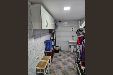 Casa à venda com 2 quartos, 200m² em Parque Maria Luiza, São Paulo