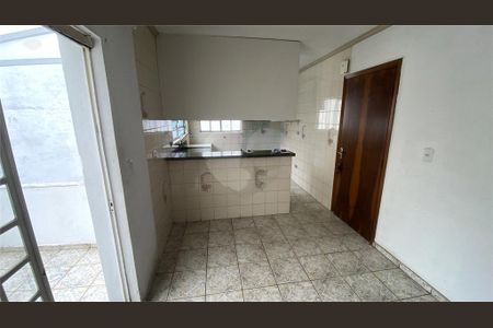 Casa à venda com 3 quartos, 181m² em Vila Santana, São Paulo
