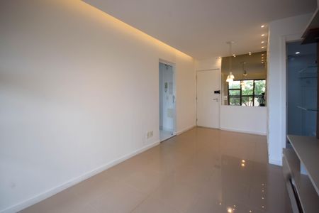 Sala de apartamento para alugar com 2 quartos, 67m² em Jacarepaguá, Rio de Janeiro