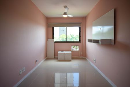 Apartamento para alugar com 67m², 2 quartos e 1 vagaSuíte
