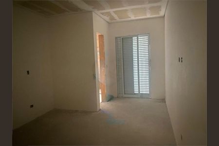 Casa à venda com 3 quartos, 106m² em Jardim Sabara, São Paulo