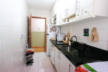 Apartamento à venda com 56m², 2 quartos e 2 vagas Apartamento à venda com 56m², 2 quartos e 2 vagascozinha
