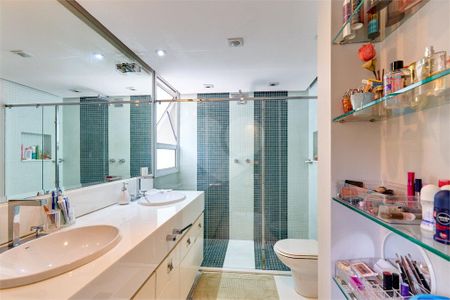 Apartamento à venda com 3 quartos, 220m² em Jardim Santo Amaro, São Paulo