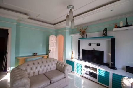 Casa à venda com 4 quartos, 400m² em Vila Indiana, São Paulo