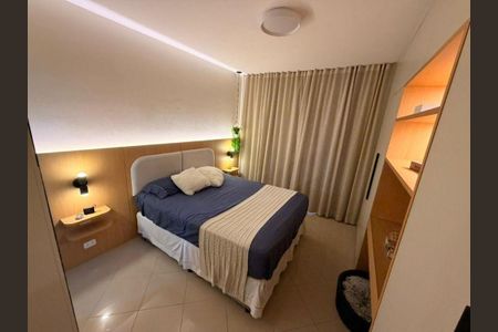 Casa à venda com 3 quartos, 170m² em Jardim Ester Yolanda, São Paulo