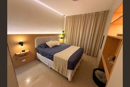 Casa à venda com 3 quartos, 170m² em Jardim Ester Yolanda, São Paulo