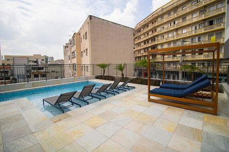 Studio para alugar com 27m², 1 quarto e sem vaga Studio para alugar com 27m², 1 quarto e sem vagaÁrea comum - Piscina