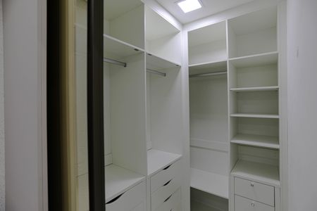 Apartamento para alugar com 87m², 3 quartos e 2 vagasCloset - Quarto 3 - Suíte