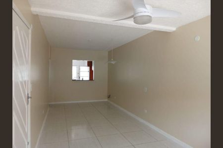 Casa à venda com 3 quartos, 225m² em Maravista, Niterói