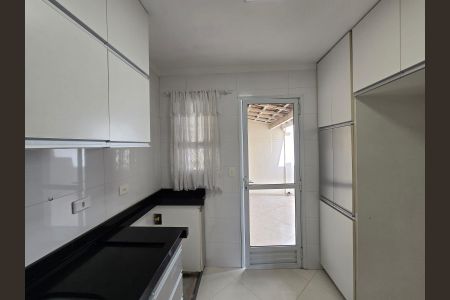 Casa de condomínio para alugar com 119m², 3 quartos e 4 vagas Casa de condomínio para alugar com 119m², 3 quartos e 4 vagasCozinha