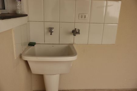 Casa de condomínio para alugar com 119m², 3 quartos e 4 vagasÁrea de Serviço e Churrasqueira 