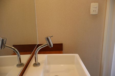 Casa de condomínio para alugar com 119m², 3 quartos e 4 vagasLavabo