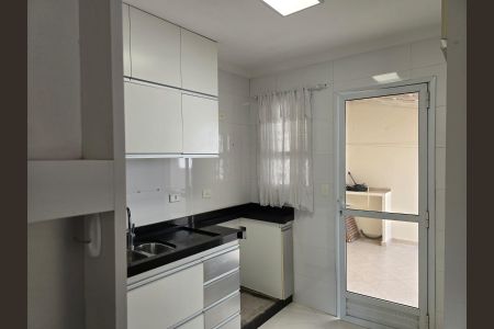 Casa de condomínio para alugar com 119m², 3 quartos e 4 vagas Casa de condomínio para alugar com 119m², 3 quartos e 4 vagasCozinha