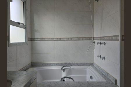 Casa de condomínio para alugar com 119m², 3 quartos e 4 vagas Casa de condomínio para alugar com 119m², 3 quartos e 4 vagasv