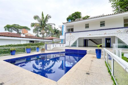 Casa à venda com 400m², 4 quartos e 5 vagas