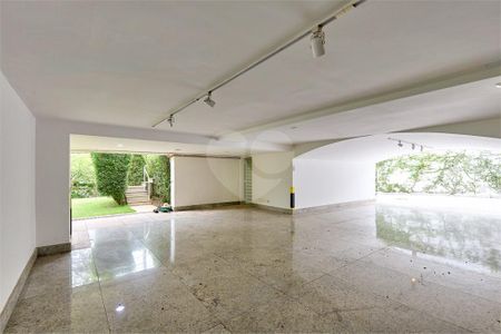 Casa à venda com 400m², 4 quartos e 5 vagas