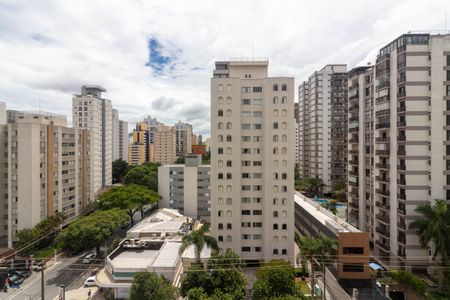 Vista da Suíte 1 de apartamento à venda com 3 quartos, 111m² em Moema, São Paulo