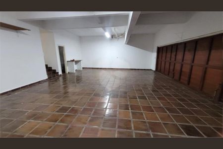 Casa de condomínio à venda com 320m², 3 quartos e 4 vagas
